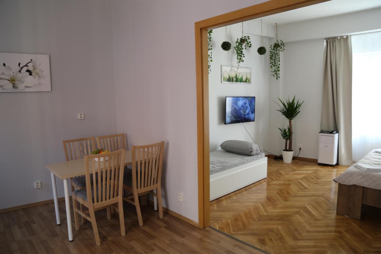 Charles Square Apartament *